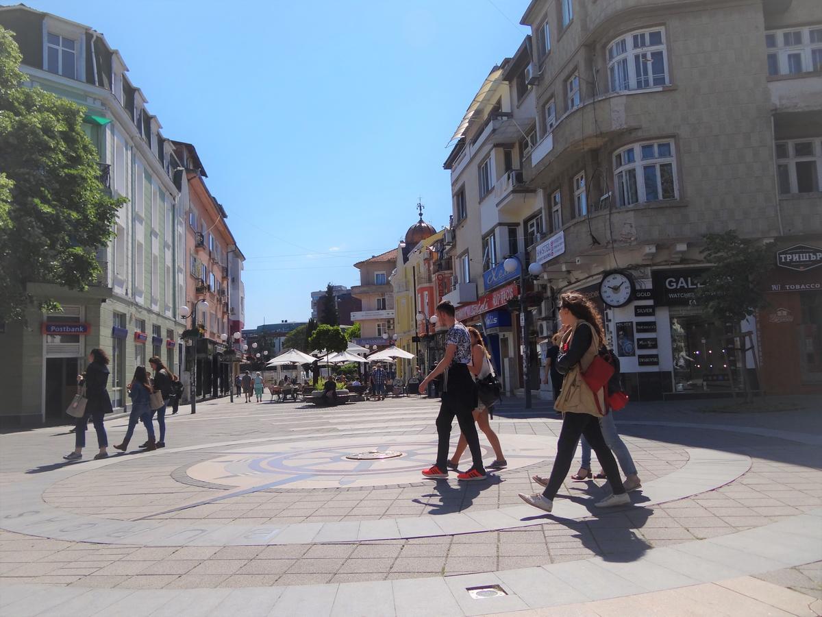 Hostel Compass Burgas Exterior photo